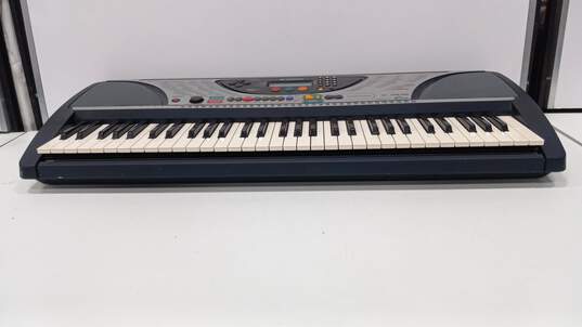 Yamaha PSR-240 61-Key Electronic Keyboard image number 2