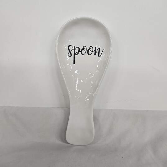 White Ceramic Spoon Holder image number 3