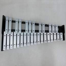 CB Brand 30-Key Model Metal Glockenspiel Set w/ Stand and Accessories alternative image
