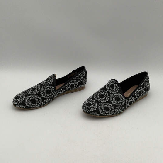 Womens Darcy Black Sunburst Printed Round Toe Slip-On Loafer Flats Size 7 image number 3