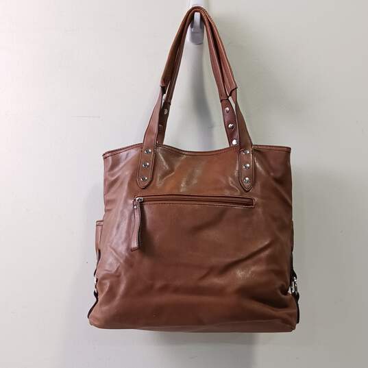 Relic Brown Leather Tote Purse image number 2