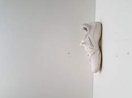 NIKE Women's White Cheer Athletic Shoes Size 7.5 alternative image