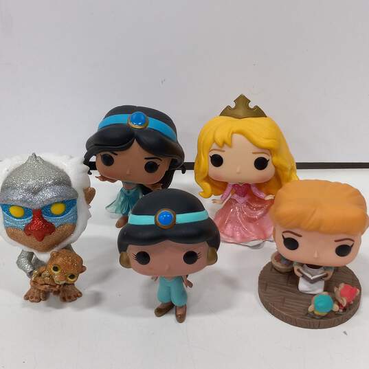 Lot of Assorted Funko Pop! Figurines image number 3