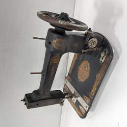 Vintage The Gowell Sewing Machine