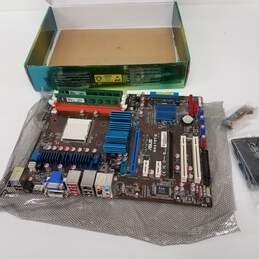 ASUS M4A78T-E Motherboard alternative image