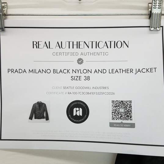 AUTHENTICATED Prada Milano Black Nylon & Leather Jacket Size 38 image number 5