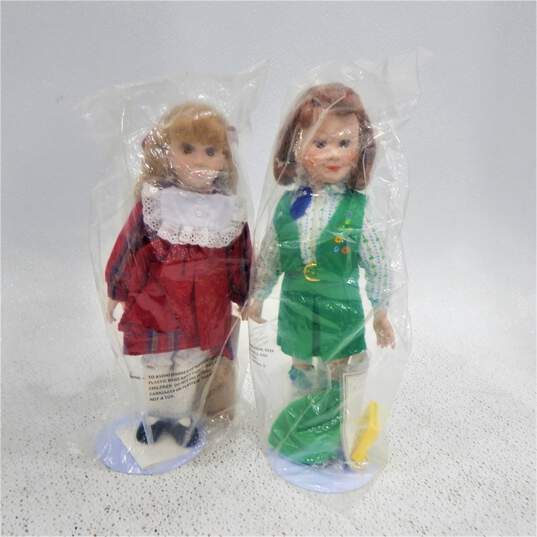 Lot of 2 1995 Avon Fine Collectables Tender Memories Doll Collection image number 1