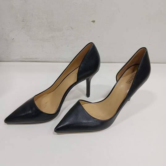 Michael Kors Women's Black Pump Heels Size 9M image number 2