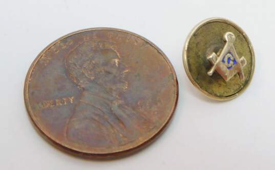 Vintage 10K Gold Masonic Blue Enamel Screw Pin 0.7g image number 5
