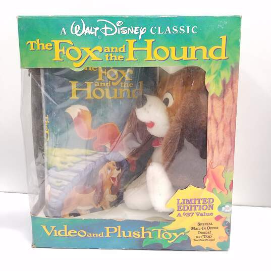 Lot of 2 Disney VHS Videos and Plush Toys image number 2