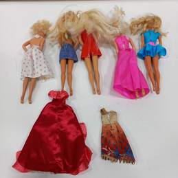 Bundle of Five Barbie Dolls alternative image
