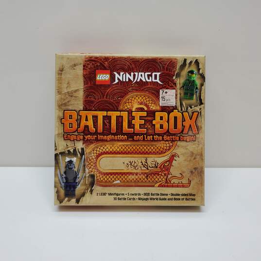LEGO Ninjago Battle Box, Book, Game, Minifigure image number 1