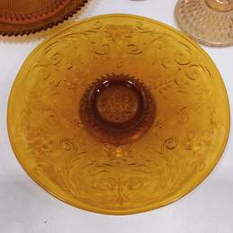 3pc Bundle of Vintage Amber Indiana Glass Decorative Pieces alternative image