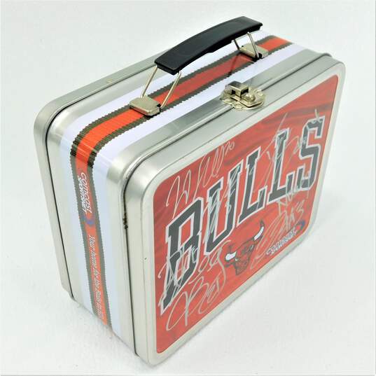 Chicago Bulls Autographed Lunchbox Butler Kukoc Noah Portis Snell image number 2