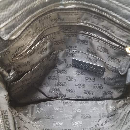 Michael Kors Pebbled Crossbody Bag Black image number 7