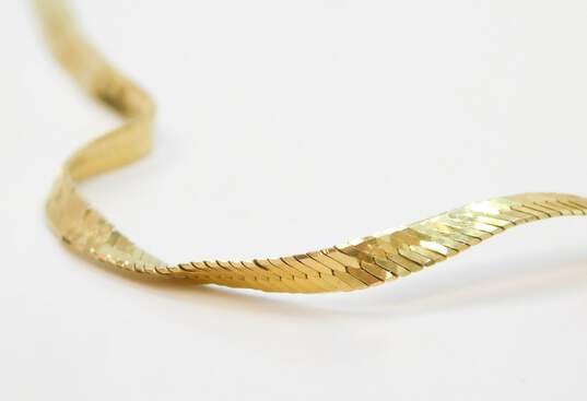 14K Yellow Gold Herringbone Chain Necklace 4.7g image number 4