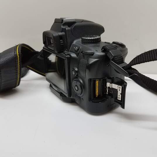 Nikon D5000 12.3MP Digital SLR Camera Body Only image number 3