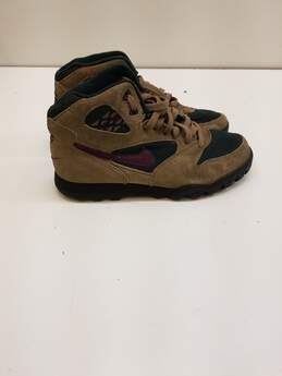 Nike Air Caldera Hiking Boots 685015-252 Size 7 Tan, Green alternative image