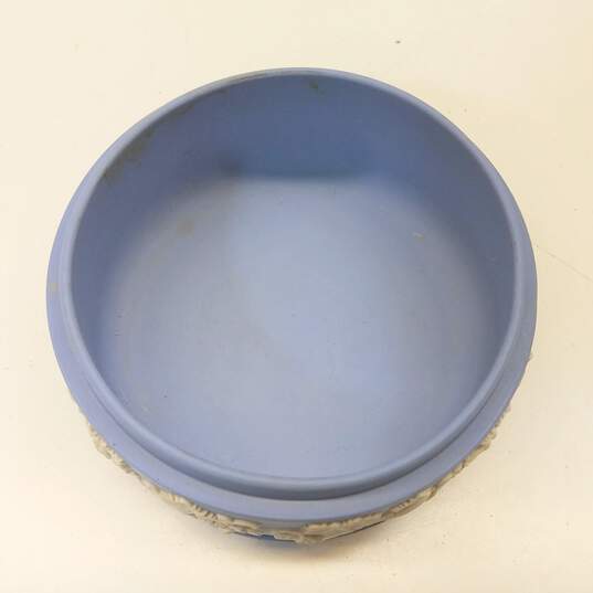 Wedgwood  Vintage Blue Jasperware Round  Trinket Box image number 6