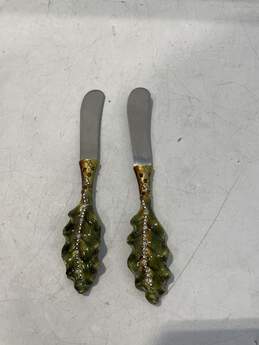 Set Of 2 Decorated Green Enamel Leaf Handle Stainless Steel Butter Knife alternative image