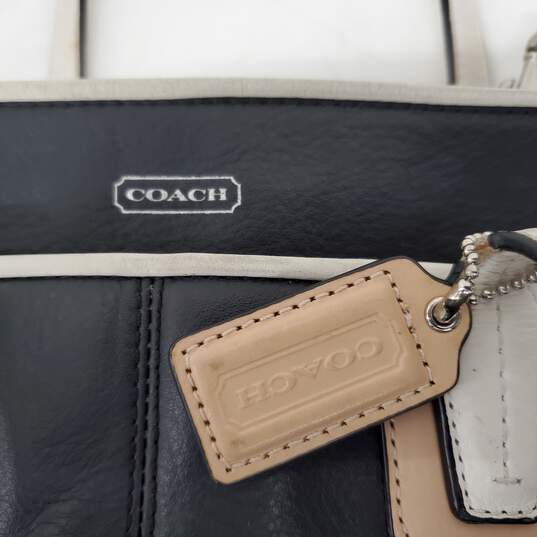 Buy the Coach Black & White Leather Crossbody Bag Purse | GoodwillFinds