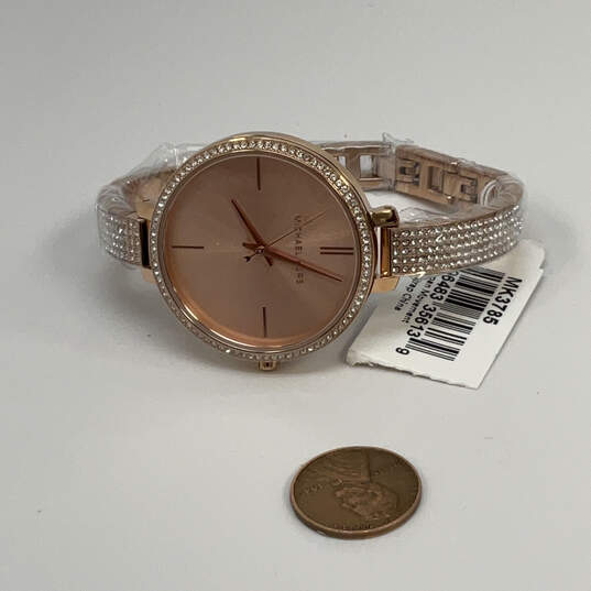IOB Designer Michael Kors Jaryn MK-3785 Gold-Tone Analog Wristwatch image number 2