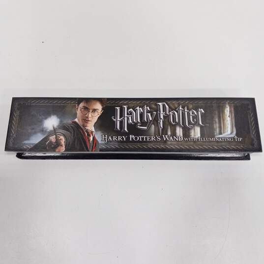 Harry Potter Illuminating Wand In Box image number 5