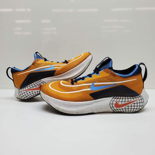 2022 MEN'S NIKE ZOOM FLY 4 PRM 'LIGHT CURRY' DO9583-700 SIZE 9.5 image number 1