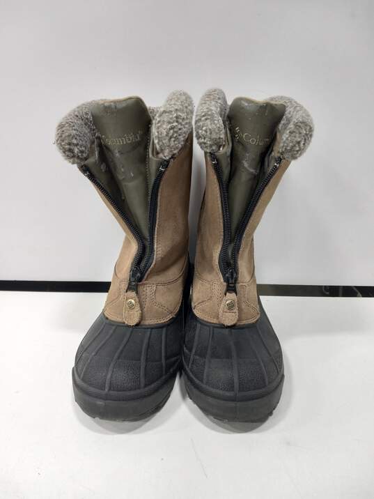 Women's Zip-Up Snow Boots Size 6.5 image number 2
