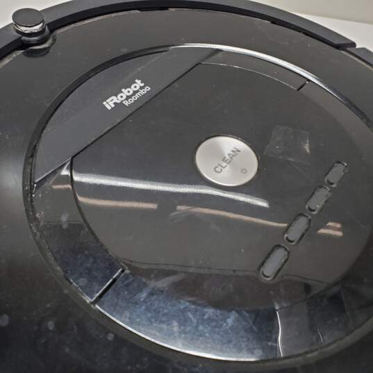 iRobot Roomba Vacuum Model 805 Untested image number 2