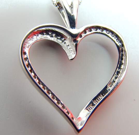 10K White Gold Diamond Accent Open Heart Pendant Necklace 2.0g image number 4