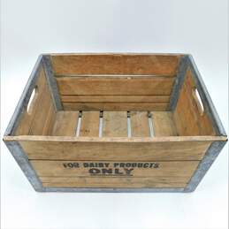 Vintage Borden's Wood And Galvanized Metal Milk Crate alternative image