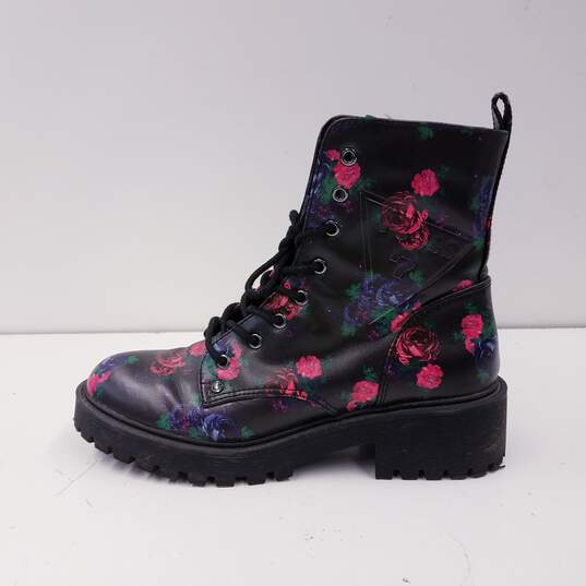 Guess WGUPON-C Black Floral Boots Women's Size 8M image number 1