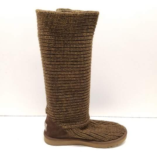 UGGS Classic Cardy Women's Boots Brown Size 8 image number 2