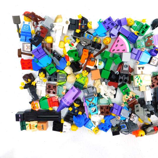 9.0 oz. LEGO Miscellaneous Minifigures Bulk Lot image number 2