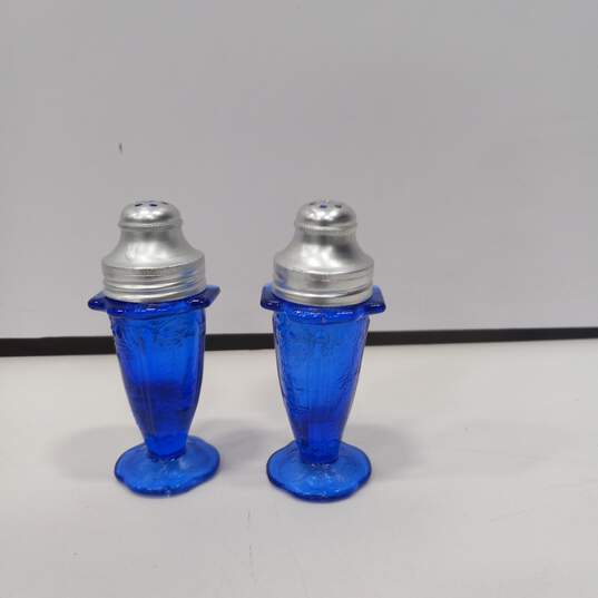 Bundle of 3 Blue & White Salt/Pepper Shaker Sets w/ Box image number 4