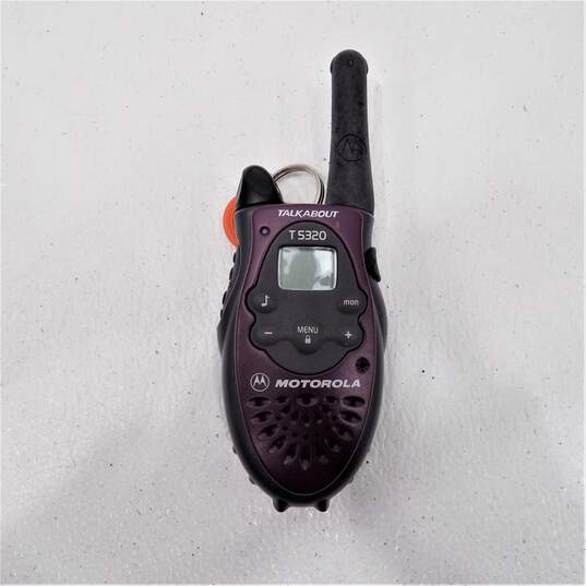 Motorola Talkabout T5320 Two Way Radio Walkie Talkies image number 2