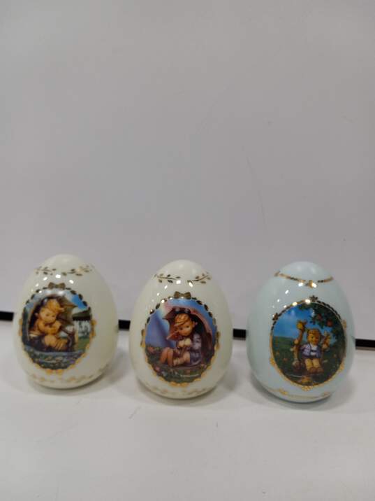 7 M.J. Hummel Porcelain Egg Collections Bundle image number 2