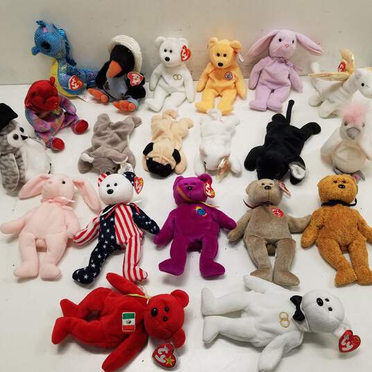Lot of 20 Assorted TY Beanie Babies image number 1