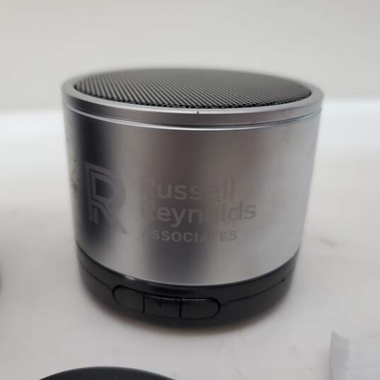 Russel Reynolds Associates BlueROCK 2 Portable Bluetooth Speaker - Parts/Repair image number 3