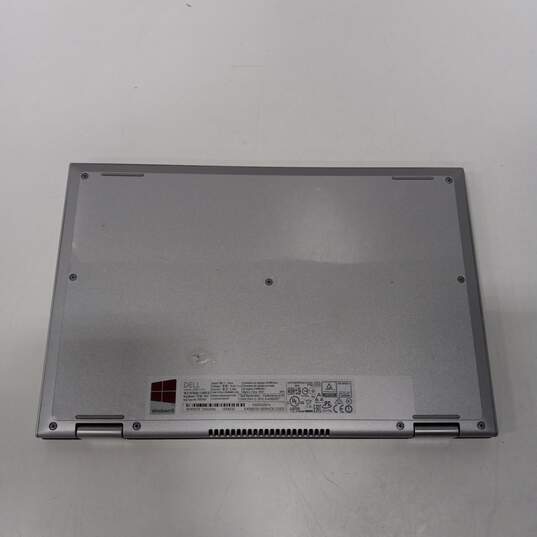 Dell Inspiron II 2-N-1 Laptop Model P20T image number 3