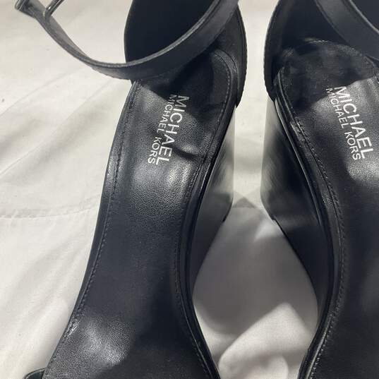Women's Shoes-  Michael Kors image number 5