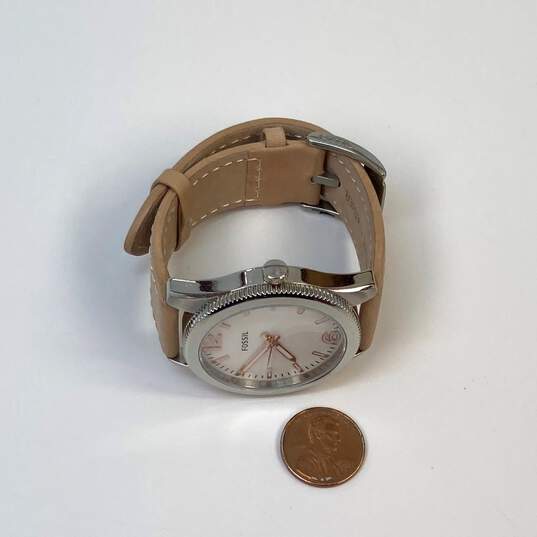 Designer Fossil PR-5465 Brown Leather Strap Round Analog Dial Quartz Wristwatch image number 3