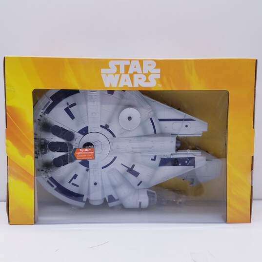 Star Wars Disney Parks Millenium Falcon play set With Figurines NIB image number 1