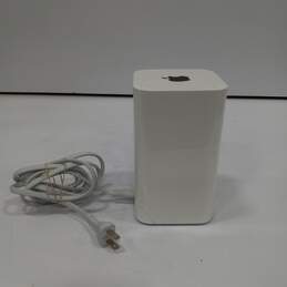 Apple A1521 Airport Extreme Computer Router alternative image