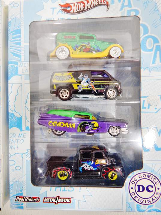 Mattel Hot Wheels DC Comics Batman Diecast Car 4-Pack Set IOB image number 3