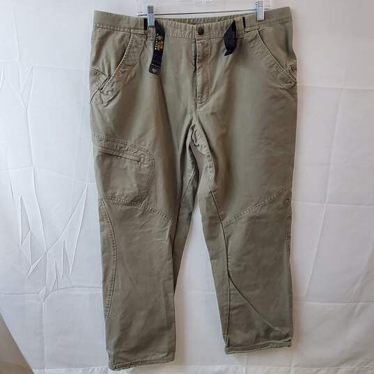 Mountain Hard Wear Beige Capri Cargo Pants Mens Size XL image number 1