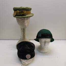 Bundle of 3 Unbranded Assorted Women's Beret Hats