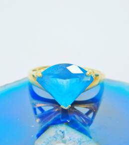 14K Gold London Blue Topaz Faceted Triangle Statement Ring 4.7g