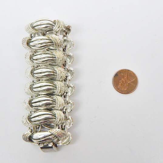 Vintage Coro Pegasus Silvertone Swirl Wide Linked Chain Bracelet For Repair image number 5